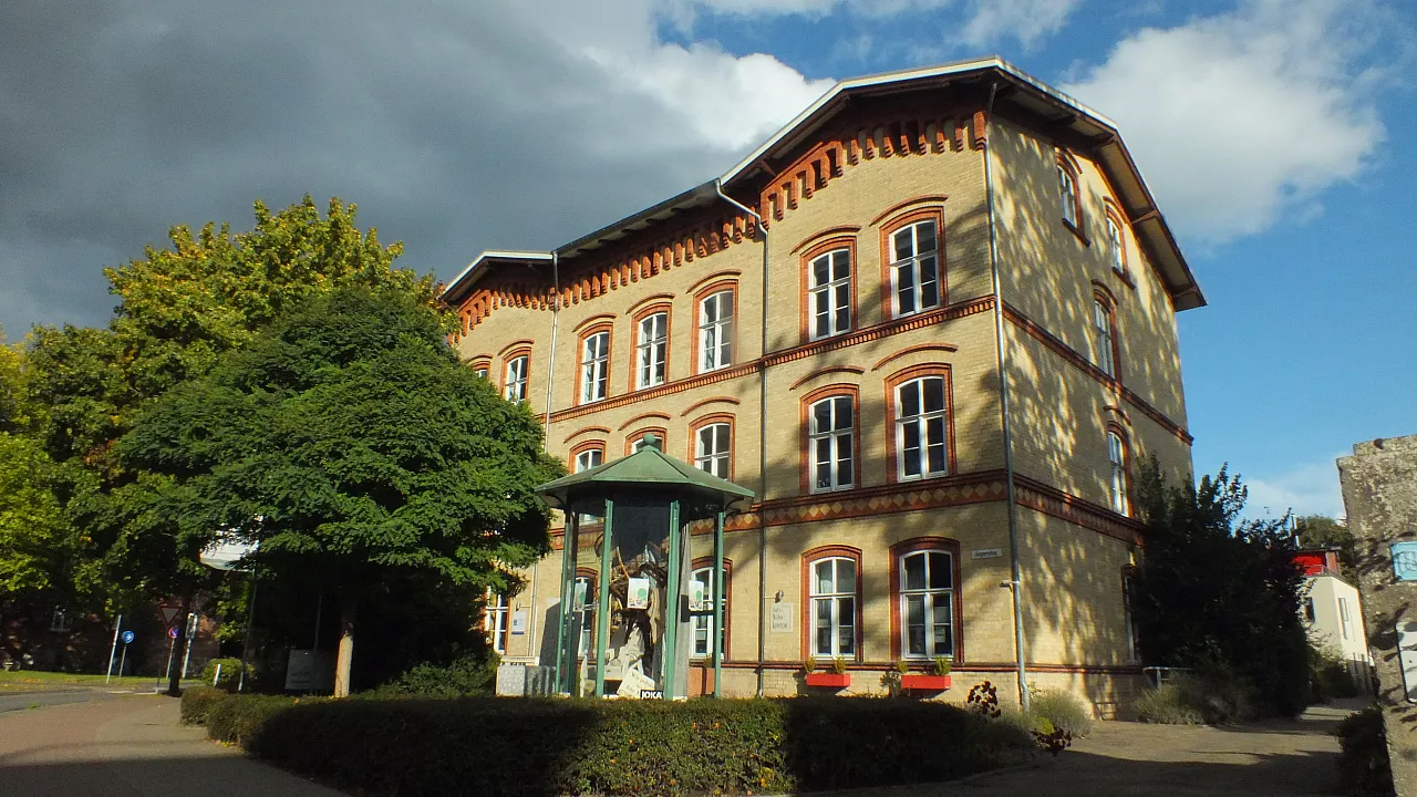 &copy; R.Thiel
10.10.2020 14:26:39
Stralsund 2020
Ostsee-Fotos
Foto-Gallerie